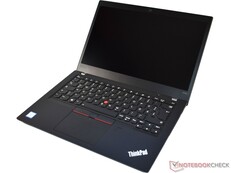 Gut für Geldbeutel und Umwelt: Gebrauchtes Lenovo ThinkPad X390 Business-Notebook für aktuell 209 Euro bietet 100% sRGB, arbeitet leise und setzt auf 1,8-mm-Hub (Bild: Benjamin Herzig)