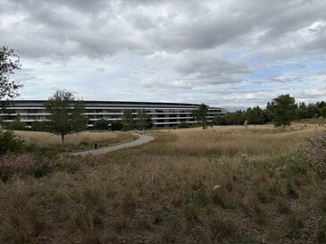 1x Zoom (24 mm f/1.78 Hauptkamera)