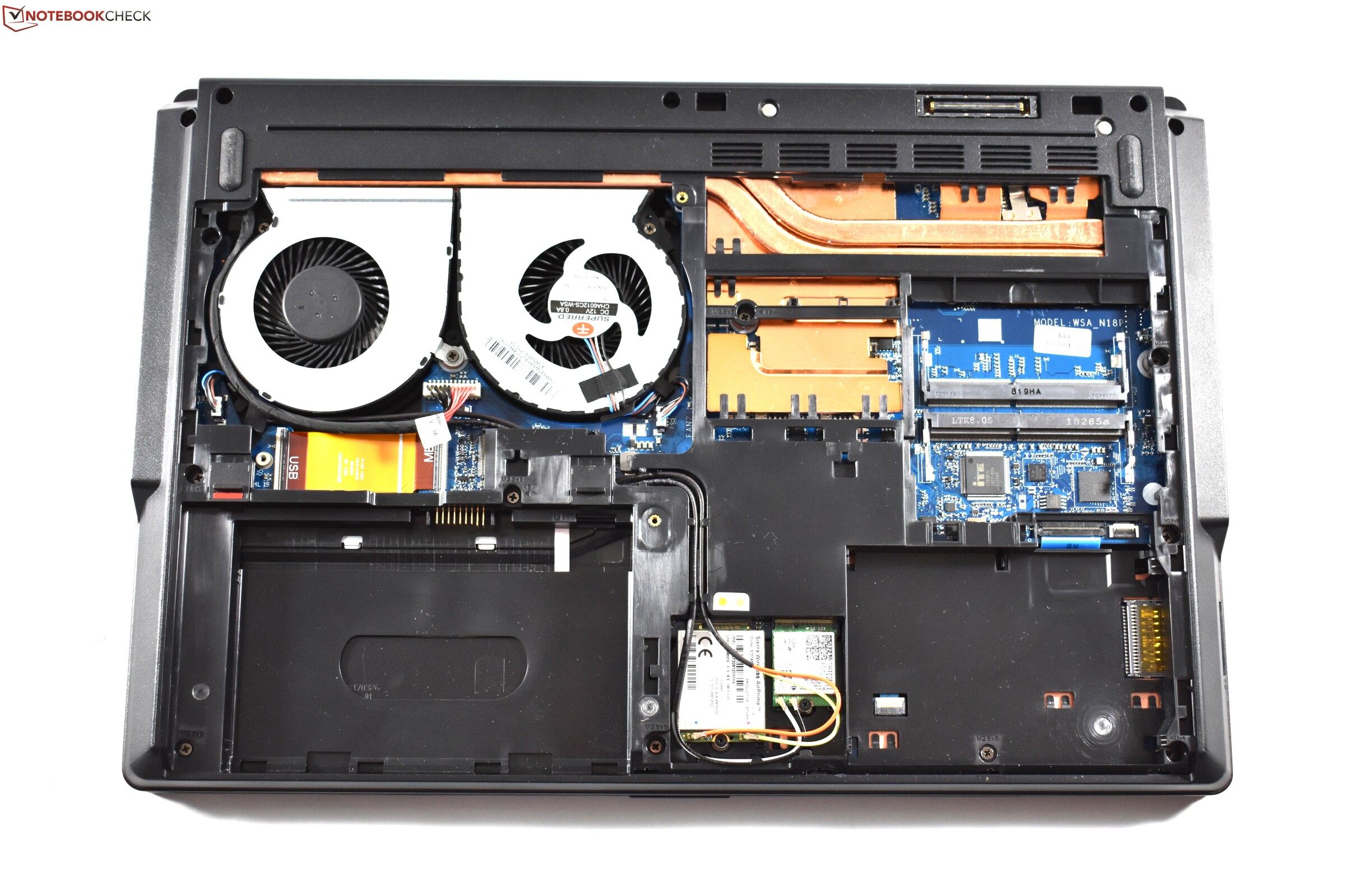 Test Fujitsu Celsius H780 I7 8850h P2000 Fhd Workstation Notebookcheck Com Tests