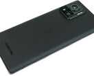 Das hübsche Motorola Edge 30 Ultra ist aktuell für rabattierte 469 Euro bestellbar (Bild: Daniel Schmidt)