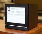 Steam Machine mit E-Ink-Display an der Front
