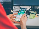 Apple wird in diesem Jahr offenbar noch neun neue iPhones veröffentlichen. (Bild: Alvaro Reyes, Unsplash)