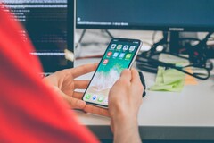 Apple wird in diesem Jahr offenbar noch neun neue iPhones veröffentlichen. (Bild: Alvaro Reyes, Unsplash)
