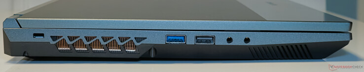 Links: Steckplatz für Kensington-Schloss, USB 3.2 Gen1 Typ-A, USB 2.0 Typ-A, Line-in, CTIA 3,5 mm Combo-Audio-Buchse