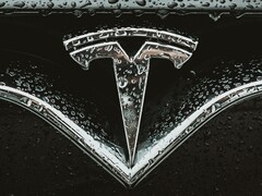 Tesla: Rekorde bei Gewinn und Umsatz, fast 1,4 Millionen E-Autos produziert.