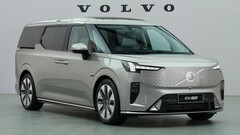 Volvo hat seinen ersten vollelektrischen Van EM90 vorgestellt.