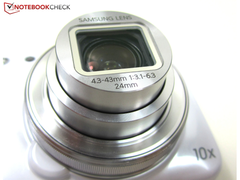 Das Galaxy S4 Zoom hatte für ein Handy ein gutes, aber recht klobiges Objektiv (Bild: Eigenes)