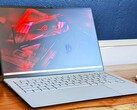 Das Asus Expertbook Ultra B9406 ist jetzt offiziell in Deutschland und Österreich verfügbar - zu Preisen ab etwa 2.700 Euro. 