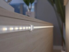 Zubehör für den Philips Hue Flux Leuchtstreifen (Befestigungswinkel abgebildet) ist jetzt in Europa erhältlich. (Bildquelle: Philips Hue)