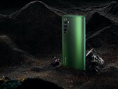 Das Smartphone gibt's in "Moss Green" und "Rust Red", beide Farben sehen besonders hübsch aus. (Bild: Realme)