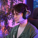 Void v2 Max: Gaming-Headset startet mit Flip-Mikro, Raumklang und Beleuchtung (Bildquelle: Corsair)