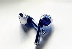 Apple hat offenbar transparente Prototypen der AirPods getestet. (Bild: Giulio Zompetti)
