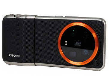 Xiaomi 14 Ultra mit Photography Kit: orangefarbener Akzentring