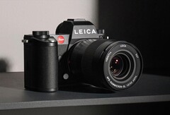 Die Leica SL3 erhält ein etwas kompakteres, leichteres Gehäuse. (Bild: Leica)