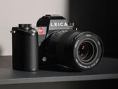 Die Leica SL3 erhält ein etwas kompakteres, leichteres Gehäuse. (Bild: Leica)