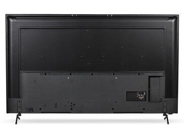 Der Fernseher lässt sich dank des Vesa-Mounts auch an der Wand befestigen (Bild: Medion)