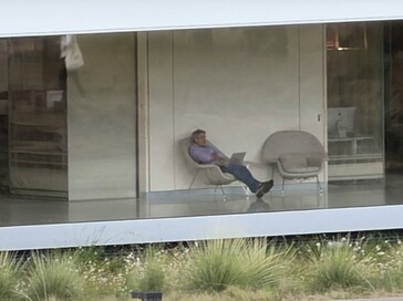 40x Zoom (1.000 mm, digitaler Zoom der Tele-Kamera)