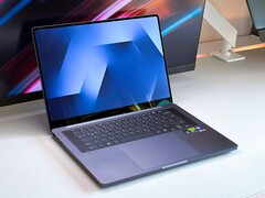 Core Ultra 7, GeForce RTX 5070, 32 GB RAM, 1-TB-SSD, 2.8k-OLED, Thunderbolt 4: Samsung Galaxy Book6 Ultra.