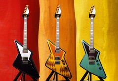 Das Design der Cream DaVinci kann durch E Ink auf Knopfdruck verändert werden. (Bildquelle: Cream Guitars)