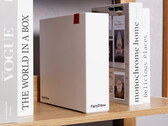 Fügt sich gut in die 4 Wände ein, die FRITZ!Box DSL/Fiber 7-90