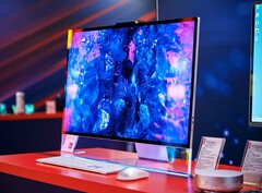 Lenovo zeigt zur CES einen All-in-One im futuristischen Design. (Bildquelle: Notebookcheck)