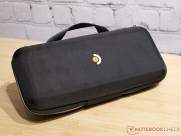 Das Case, mit dem das Steam Deck OLED geliefert wird. 