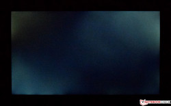 starkes Clouding in den Ecken