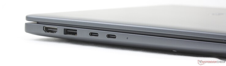 Links: HDMI 2.1, USB-A 3.2 Gen. 1, 2x Thunderbolt 4 mit DisplayPort 2.1 + Power Delivery