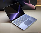 Microsoft Surface Laptop 13 2026 im Test - Mit Snapdragon X2 Plus fast lautlos