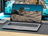 Im Bild: Das äußerlich baugleiche Intel-Schwestermodell Asus ExpertBook P1.