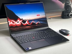 Gut ausgestattet: Lenovo ThinkPad E16 G3 (Bild: Andreas Osthoff)