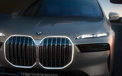 Der BMW i7 ist offenbar ein sehr gelungenes, aber auch wahnsinnig teures Elektroauto geworden (Bild: BMW)