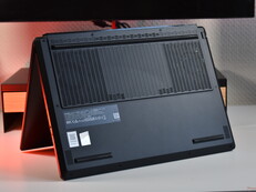 Die Unterseite des Lenovo Legion 5 15AGP11.