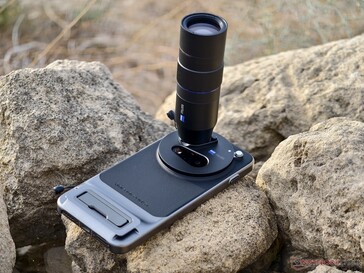 Das Vivo X300 Pro macht mit Zeiss-Telekonverter ....