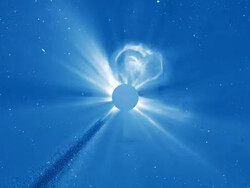 Eine Sonneneruption, gefilmt von der Erde aus. (Quelle: YouTube/ESA)