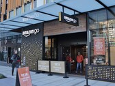 Zwei der acht betroffenen Amazon-Go-Filialen sind bereits geschlossen (Bild: SounderBruce)