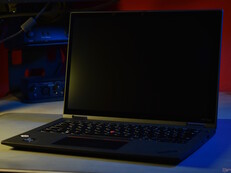 Lenovo ThinkPad X13 Yoga G3: Trotz Alder-Lake U15 lauter und weniger ausdauernd