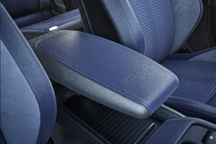 Der neue Ford Mustang Mach-E GT California Special bringt blaue Farbakzente auf die Straße.