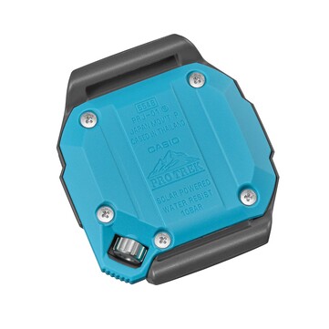 Rückansicht der Casio Pro Trek PRJ-01AE-8 mit türkisfarbenem Gehäuseboden und Pro-Trek-Logo