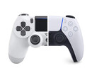 Der DualShock 4-Controller kann zwar mit der PlayStation 5 verbunden werden, allerdidngs lassen sich nur PS4-Spiele damit steuern. (Bild: Sony)