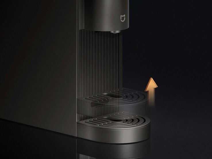 In Grenzen ist die Kaffeemaschine auf die Tassenhöhe einstellbar