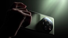 Das Xiaomi 13 Ultra ist ab sofort offiziell in Deutschland gelandet, mit einem Bundle-Angebot und Trade-In Cashback-Aktion. (Bild: Xiaomi)