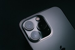 Das größere Kameramodul des iPhone 13 Pro beherbergt drei neue Sensoren. (Bild: Howard Bouchevereau)