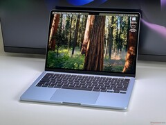 Das MacBook Air 13 mit dem Apple M4 ist für 749 Euro ein sehr guter Deal (Bildquelle: Andreas Osthoff)