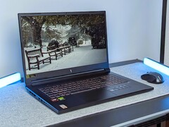 RTX 5070, Ryzen 7, 32 GB RAM, 2 TB SSD, QHD-Bildschirm: Acer Nitro V 17 AI.
