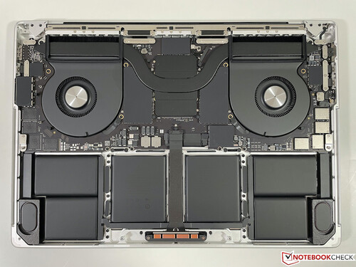 Nachträgliche Upgrades sind beim MacBook Pro bekanntermaßen nicht möglich (Bild: Andreas Osthoff)