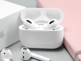 Die Apple AirPods der dritten Generation sollen gemeinsam mit dem M1X MacBook Pro vorgestellt werden. (Bild: Daniel Romero)