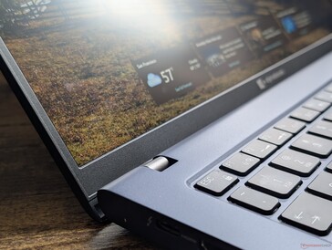 Keine Rand-zu-Rand-Glas- oder Touchscreen-Optionen