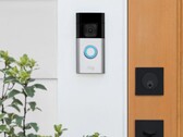 Die Ring Video Doorbell Plus kann dank integriertem Akku ganz ohne Verkabelung montiert werden. (Bild: Ring)