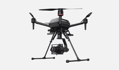 Die Sony Airpeak S1 kann problemlos eine Sony A7S mit einem 24 mm Objektiv tragen. (Bild: Sony)